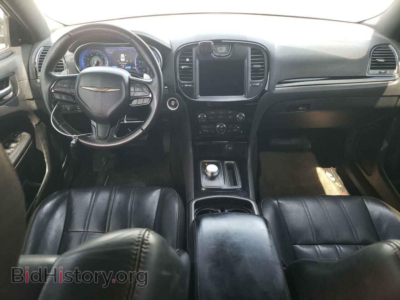 2018 CHRYSLER 300 - VIN: 2C3CCABT8JH338264 - Фото 8
