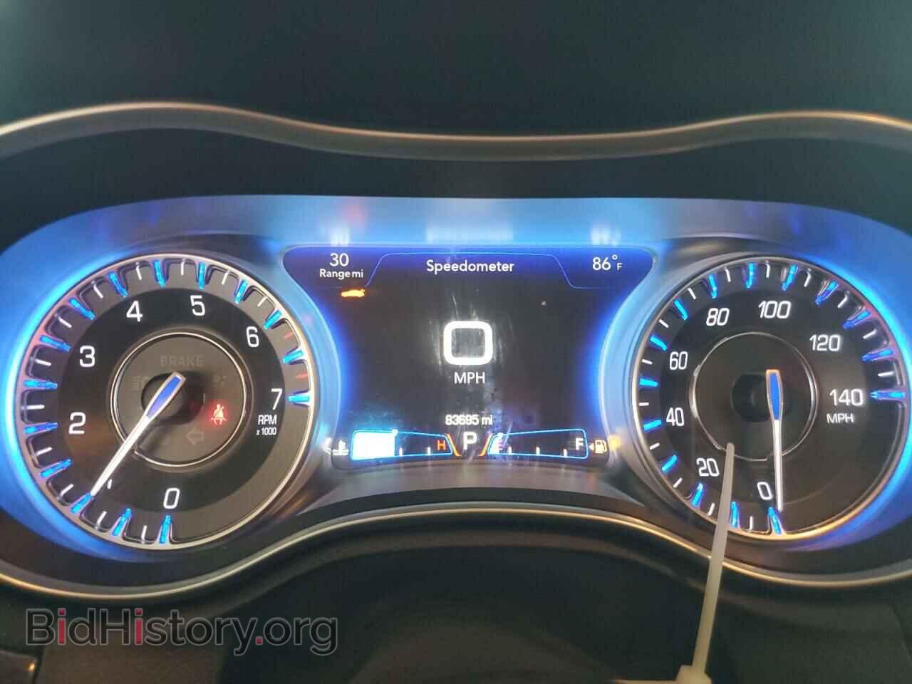 2018 CHRYSLER 300 - VIN: 2C3CCAEG0JH145900 - Фото 9