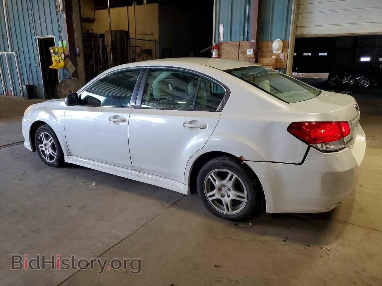 2010 SUBARU LEGACY - VIN: 4S3BMCA61A3245066 - Фото 2