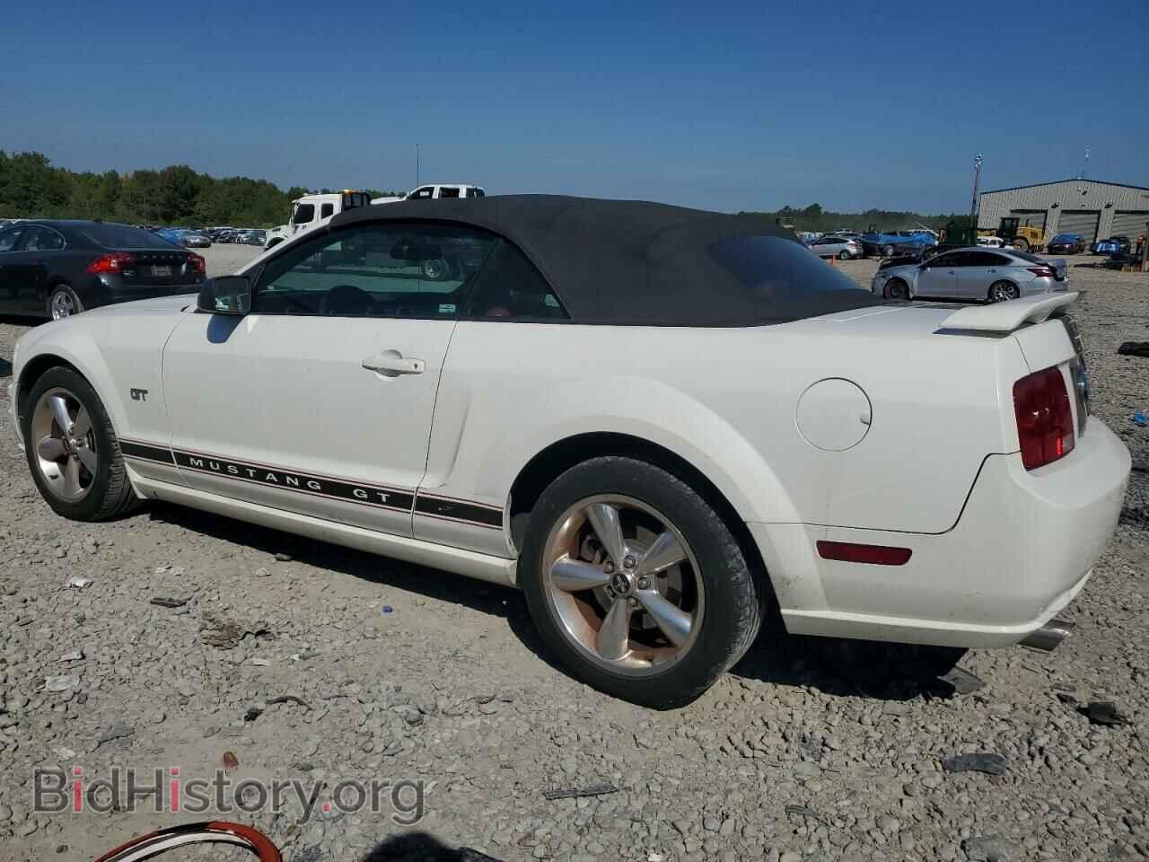 2007 FORD MUSTANG - VIN: 1ZVFT85H175366090 - Фото 2