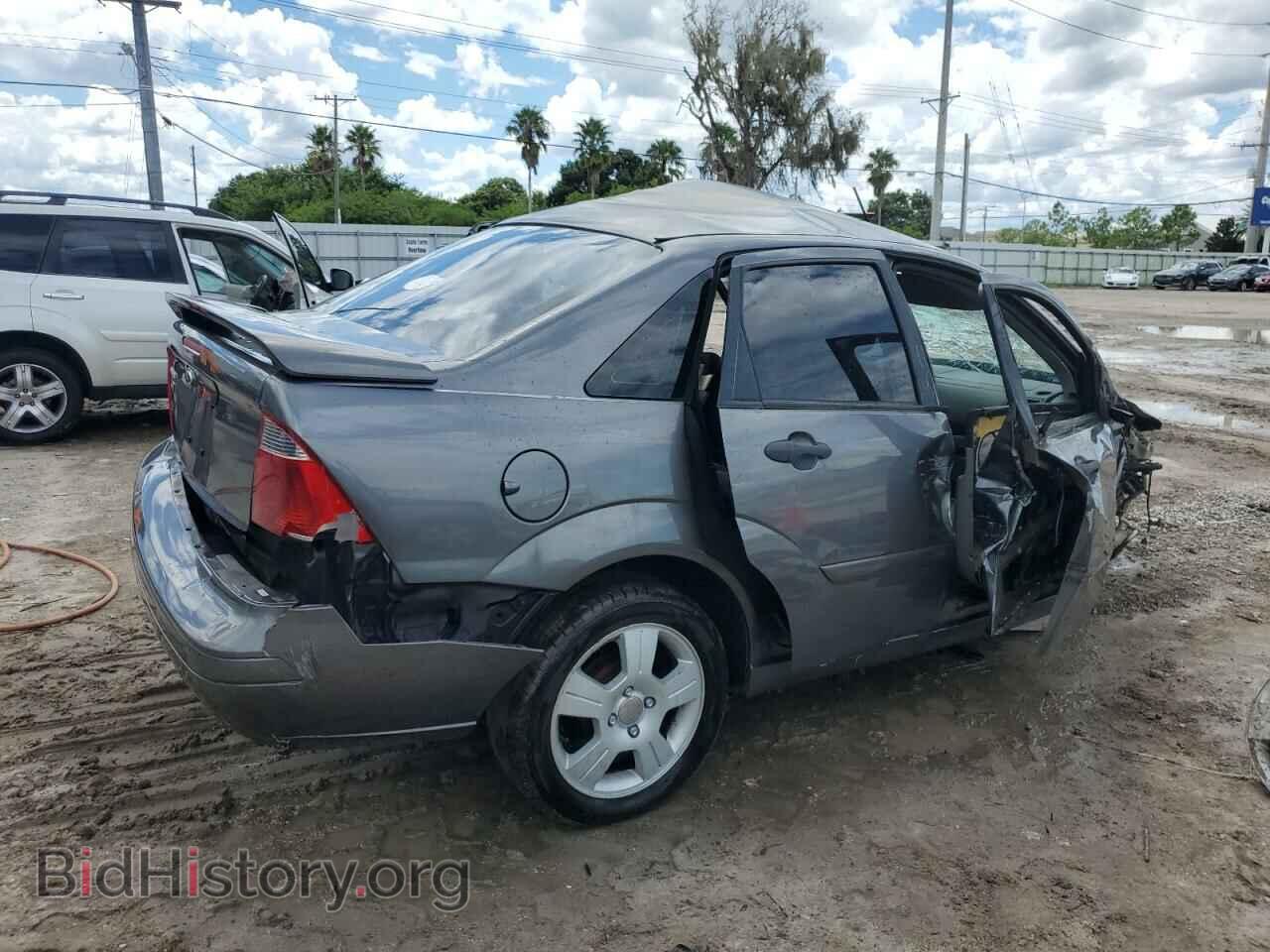 2007 FORD FOCUS - VIN: 1FAHP34NX7W151687 - Фото 3