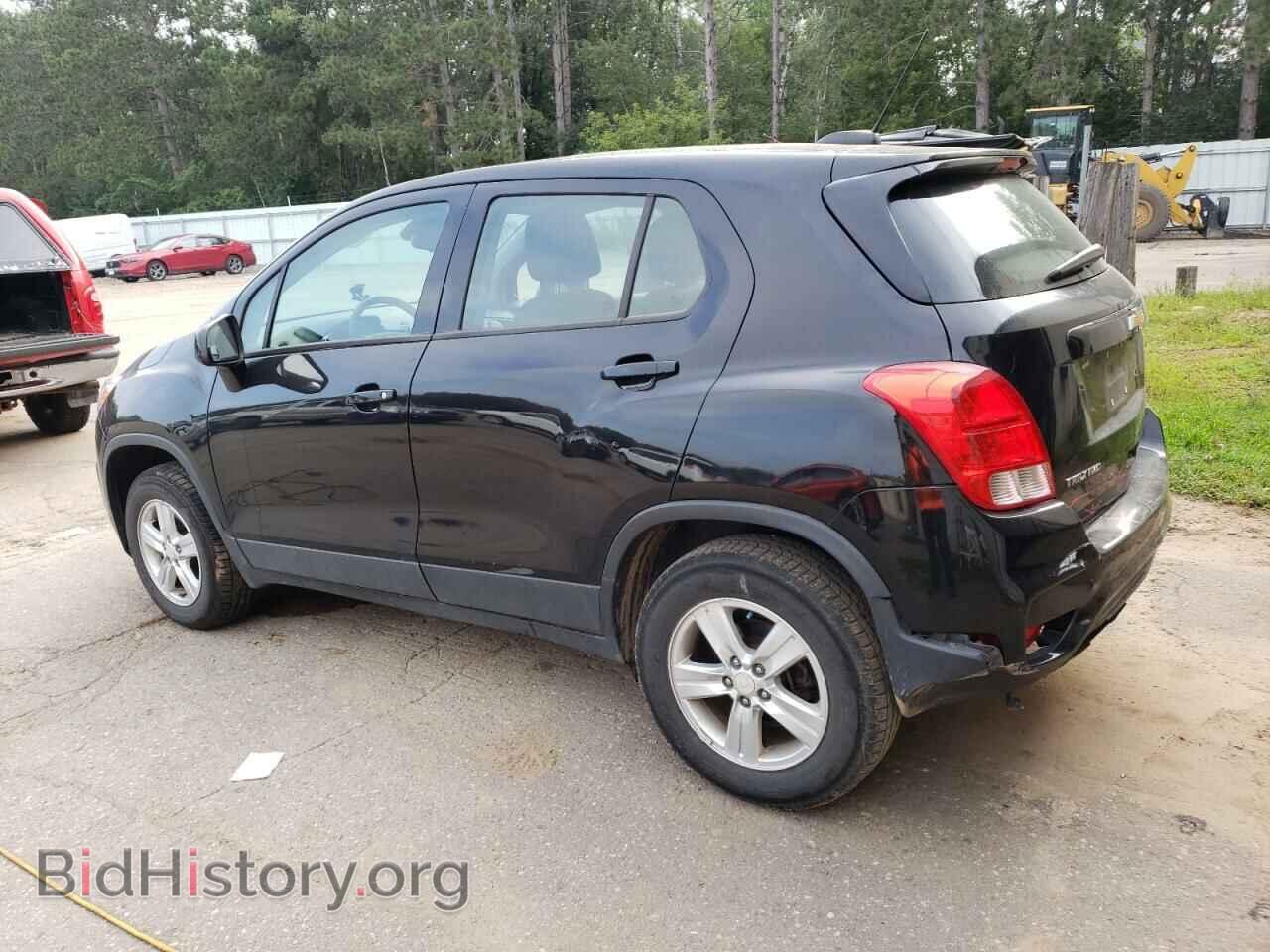 2017 CHEVROLET TRAX - VIN: 3GNCJNSB4HL290111 - Фото 2