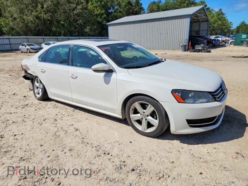 2012 Volkswagen PASSAT (VIN 1VWBP7A37CC053882) — фото 4 из 12