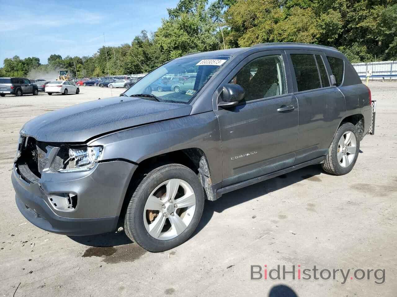 Фотография 1J4NF1FB6BD279317 - JEEP COMPASS 2011