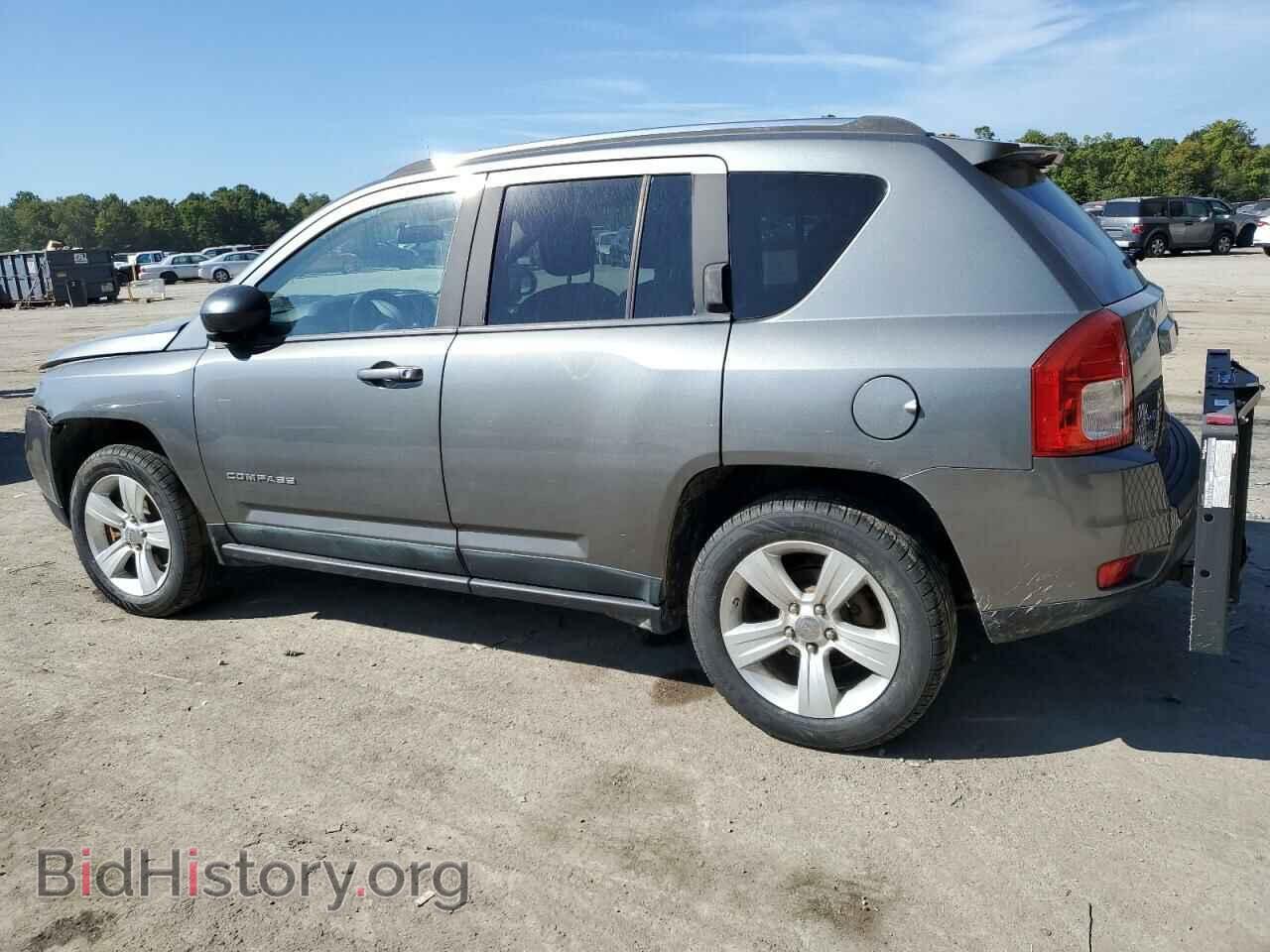 2011 JEEP COMPASS - VIN: 1J4NF1FB6BD279317 - Photo 2