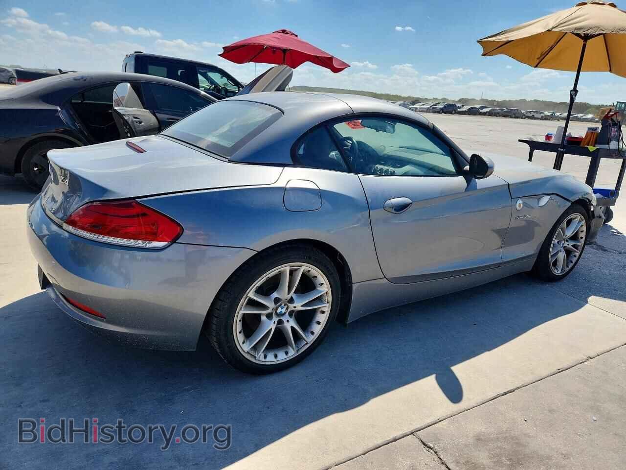 2010 BMW Z4 - VIN: WBALM5C5XAE377412 - Фото 3
