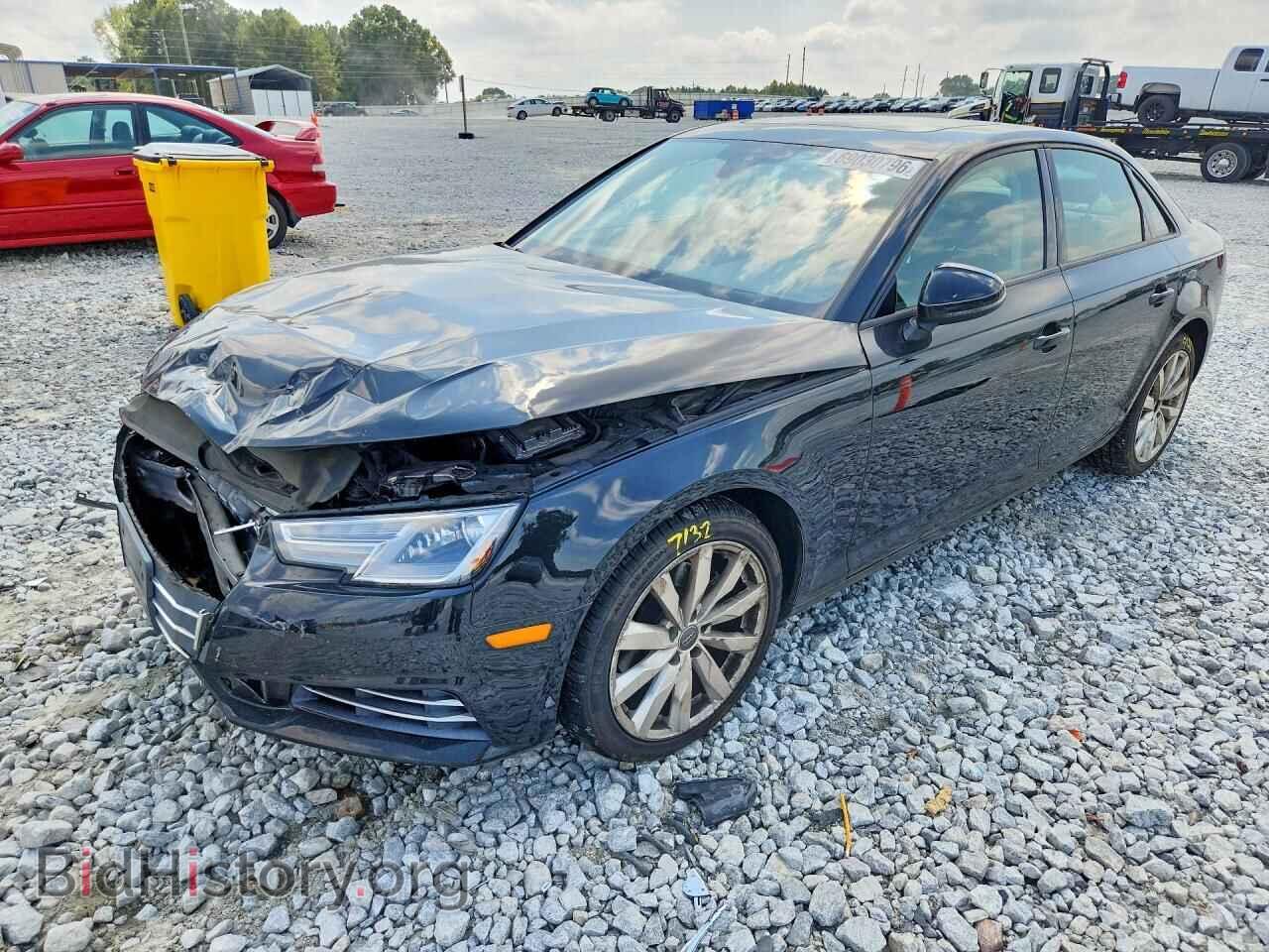 Photo WAUGMAF47HN048545 - AUDI A4 2017