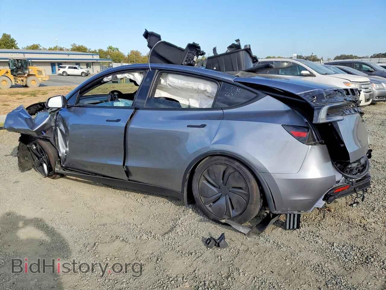 2026 TESLA MODEL Y - VIN: 7SAYGDEE4TF603293 - Photo 2