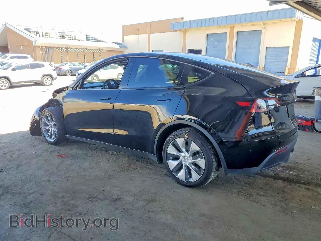 2022 TESLA MODEL Y - VIN: 7SAYGDEE7NF426113 - Фото 2