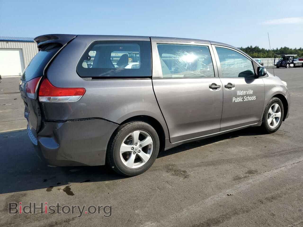 2011 TOYOTA All Models - VIN: 5TDZK3DC0BS080052 - Фото 3