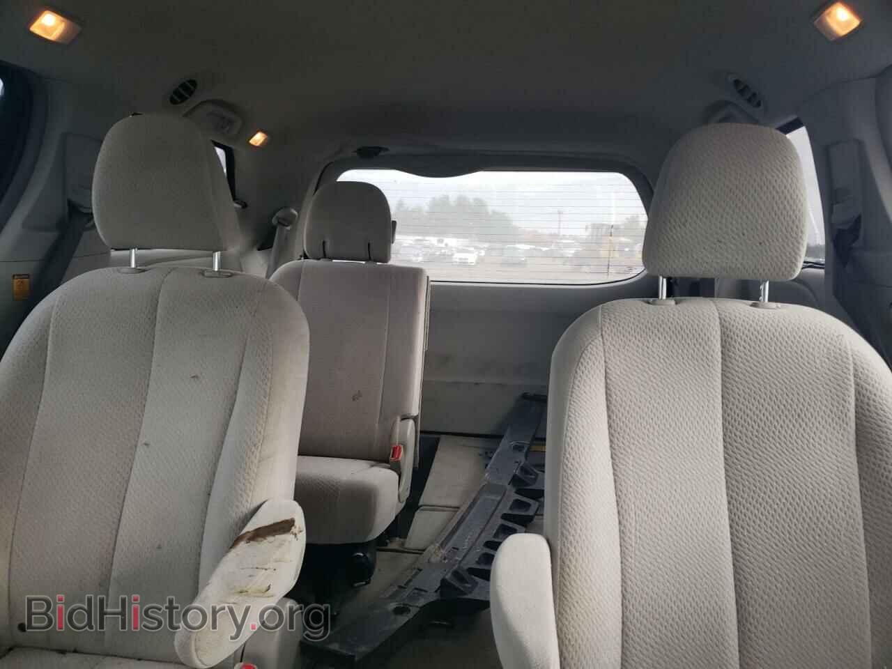2011 TOYOTA All Models - VIN: 5TDJK3DC0BS028711 - Фото 10