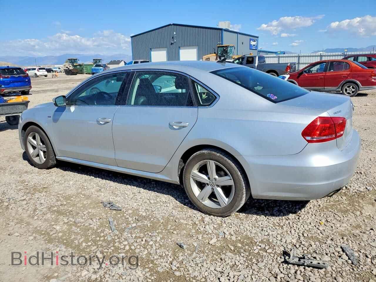 2015 VOLKSWAGEN PASSAT - VIN: 1VWAS7A33FC122310 - Фото 2