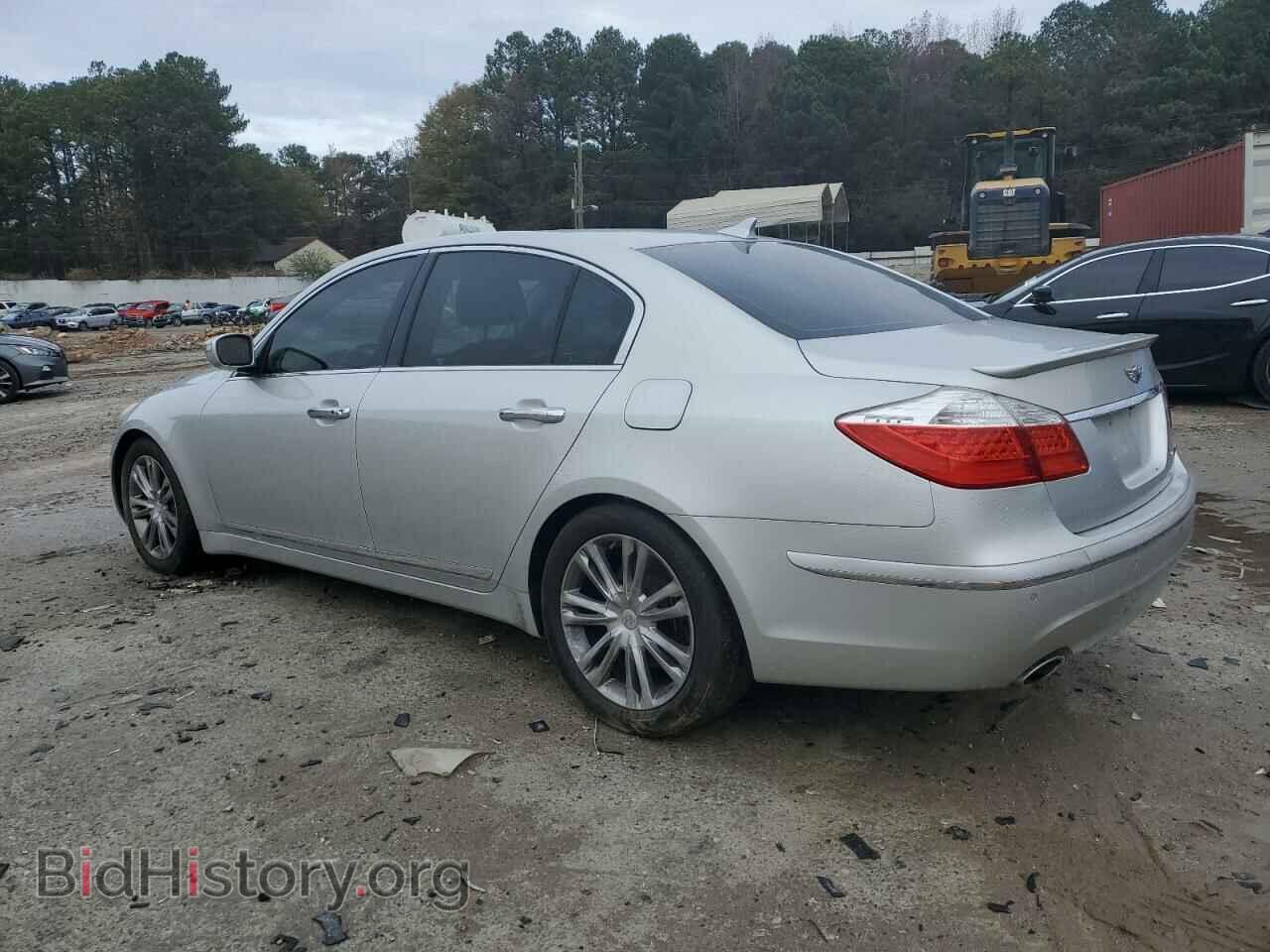 2011 HYUNDAI GENESIS - VIN: KMHGC4DF0BU120593 - Фото 2
