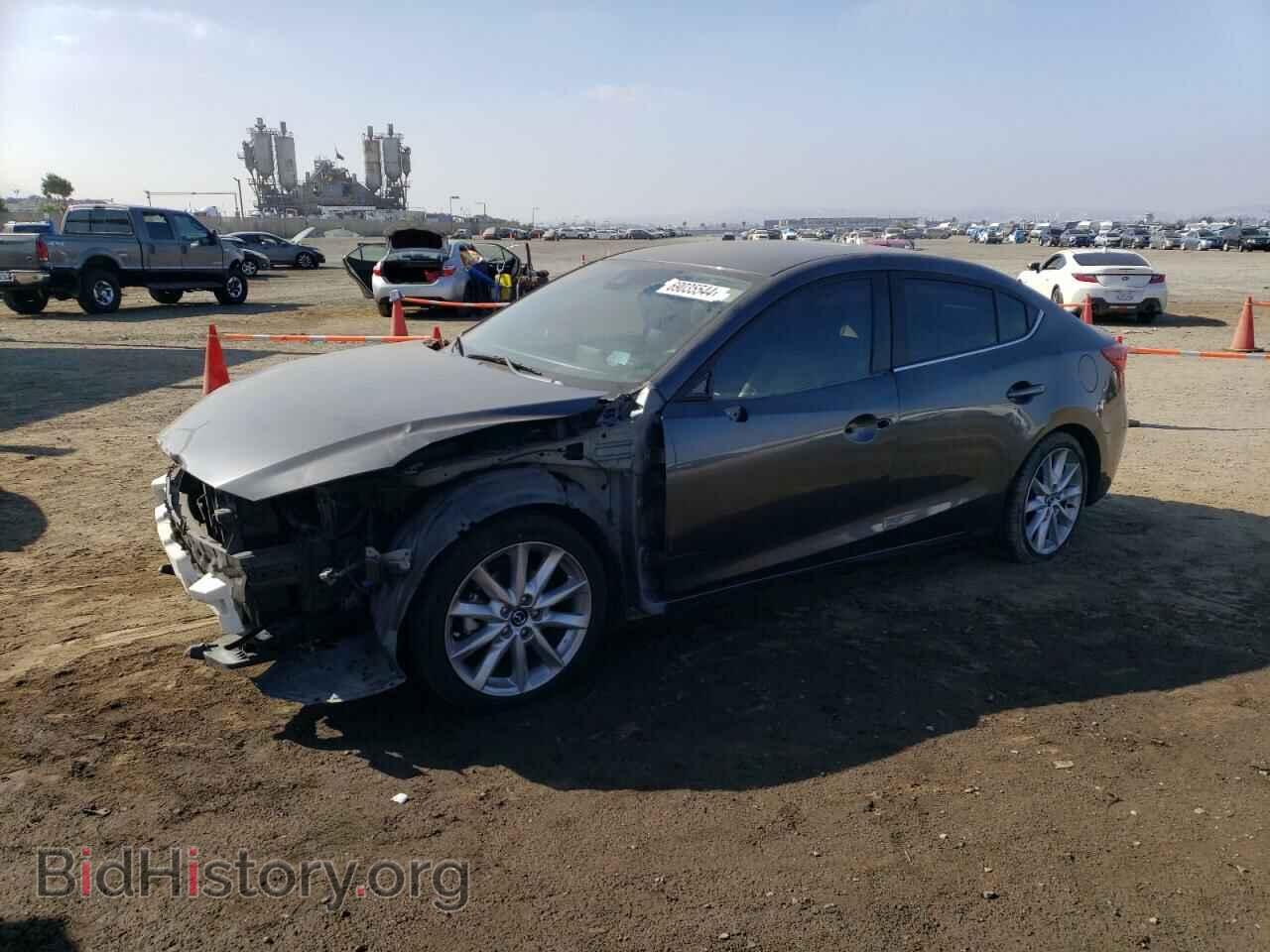 Фотография JM1BN1W35H1103857 - MAZDA 3 2017