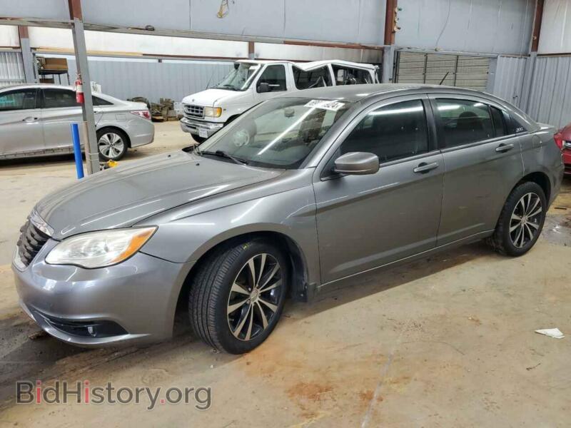2013 Chrysler 200 Touring (VIN 1C3CCBBB6DN600744) — фото 1 из 12, Copart, повреждение: передняя часть
