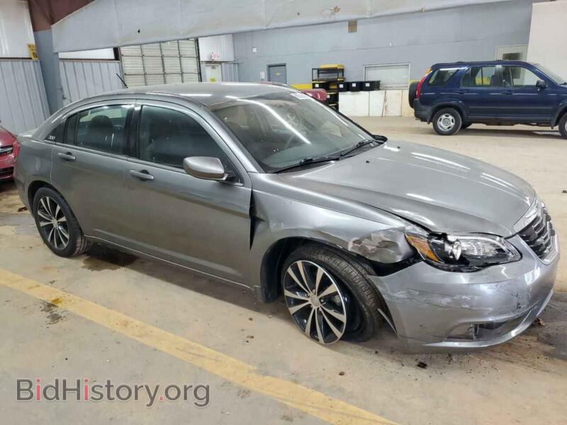2013 Chrysler 200 (VIN 1C3CCBBB6DN600744) — фото 4 из 12