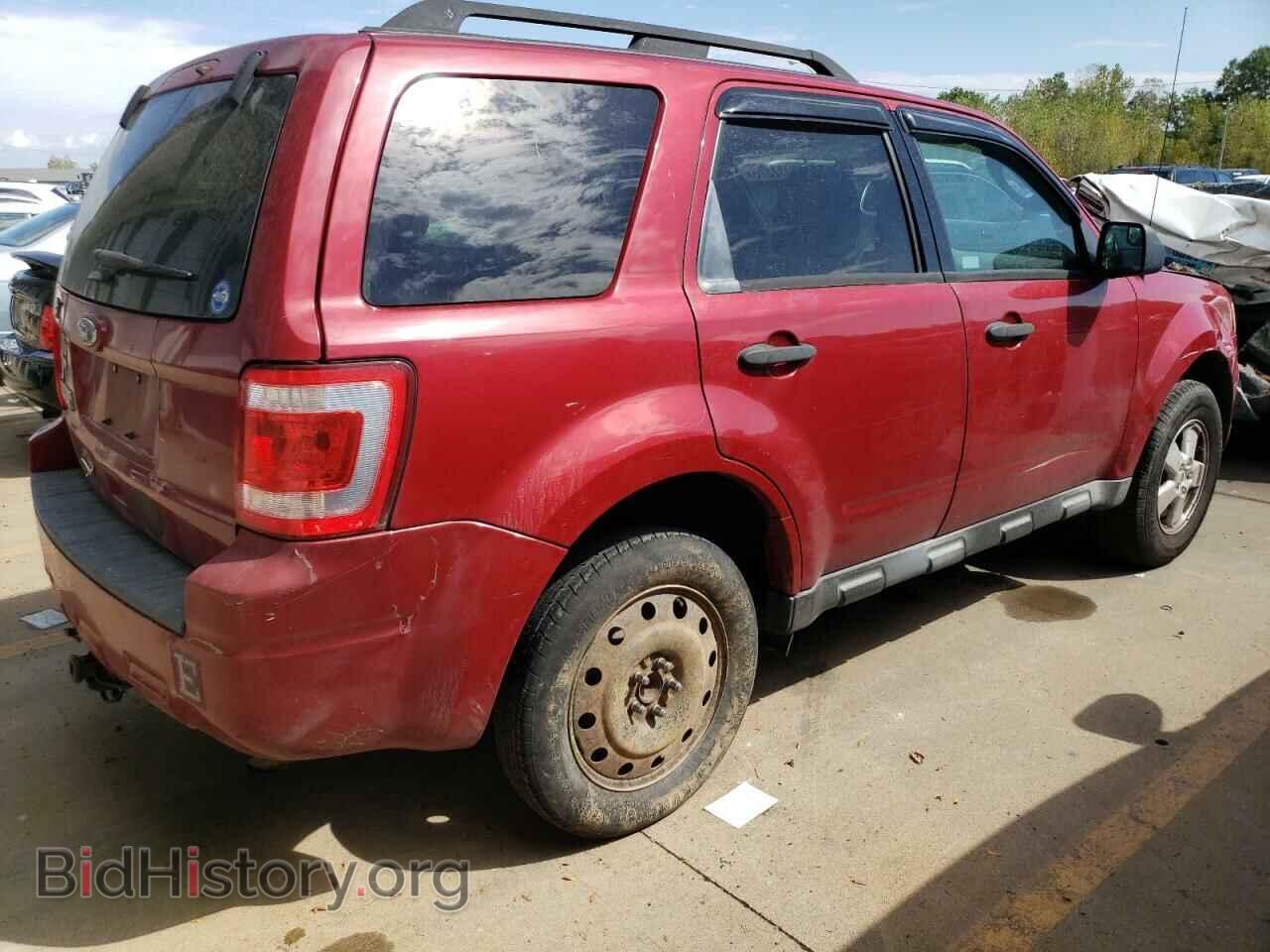 2011 FORD ESCAPE - VIN: 1FMCU0D76BKB66809 - Фото 3