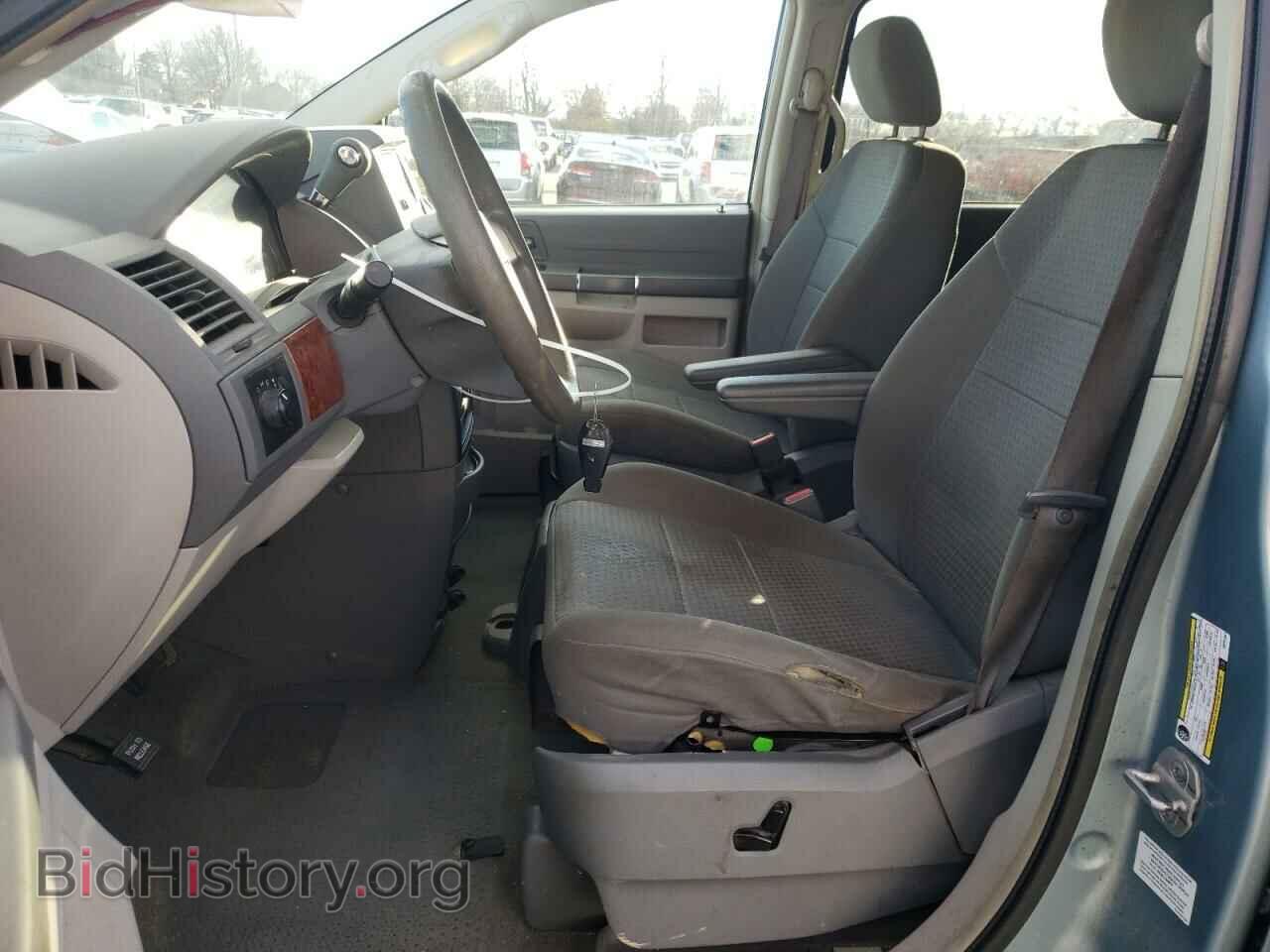 2008 CHRYSLER MINIVAN - VIN: 2A8HR44HX8R781541 - Фото 7