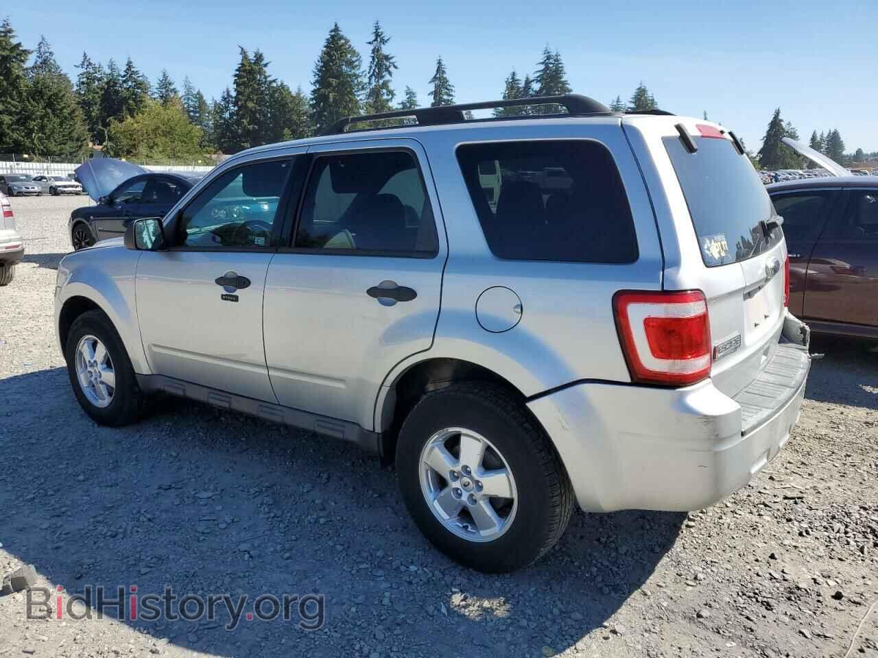 2011 FORD ESCAPE - VIN: 1FMCU9DG3BKA15639 - Photo 2