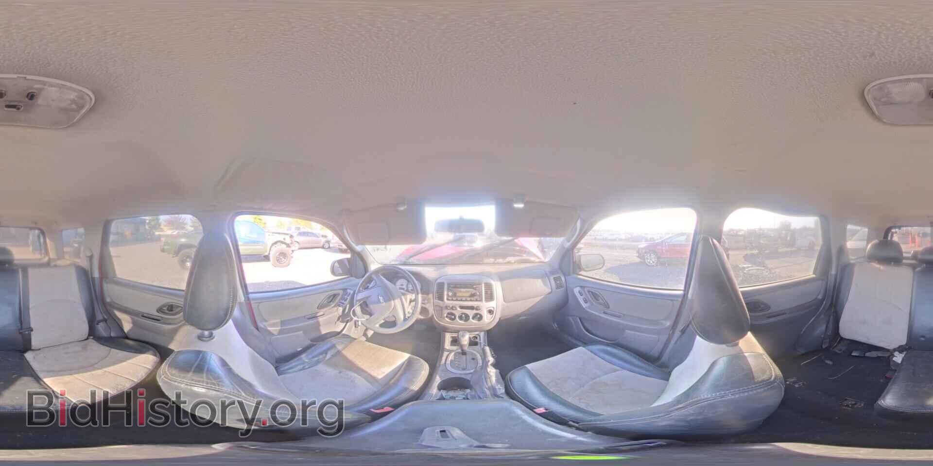 2005 FORD ESCAPE - VIN: 1FMCU93145KA25100 - Фото 14