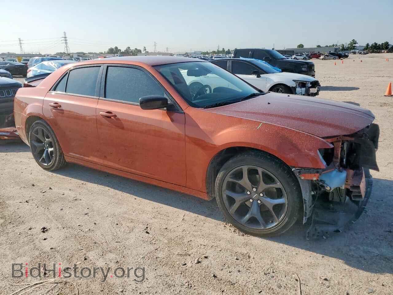 2021 CHRYSLER 300 - VIN: 2C3CCAAG4MH538079 - Фото 4