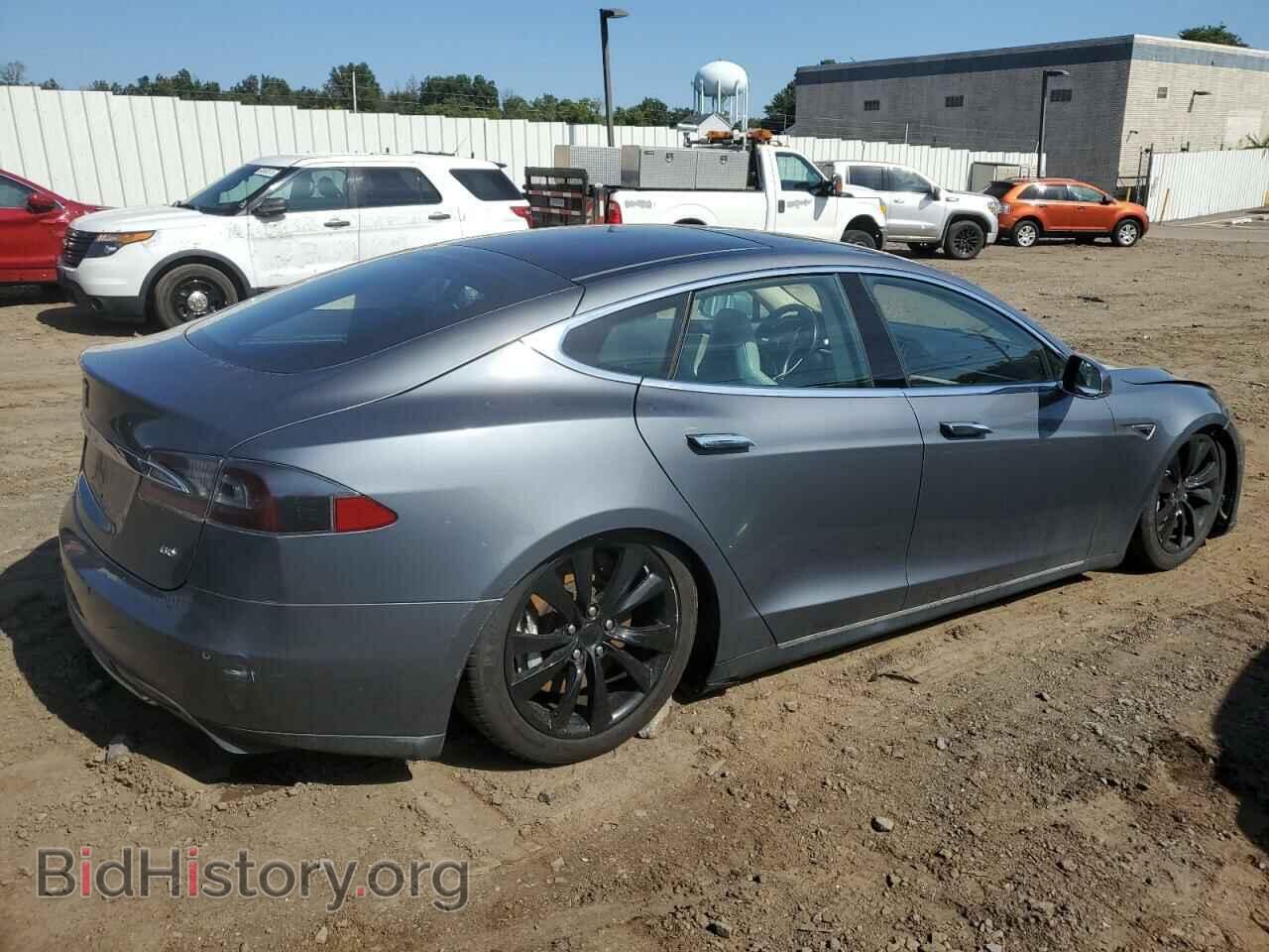 2014 TESLA MODEL S - VIN: 5YJSA1S11EFP33121 - Фото 3