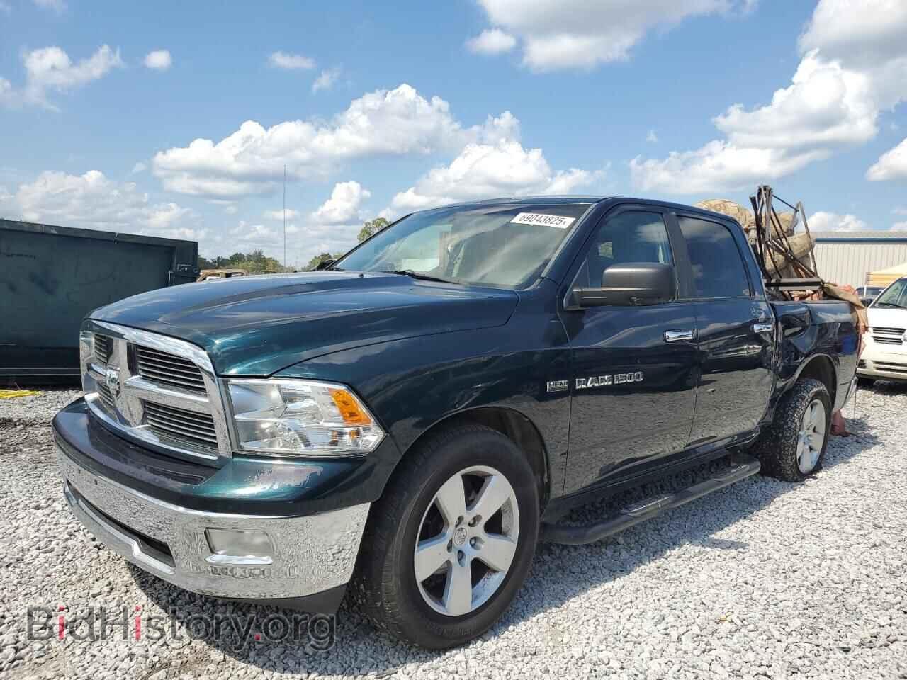 Photo 1D7RB1CT7BS586996 - DODGE All Models 2011