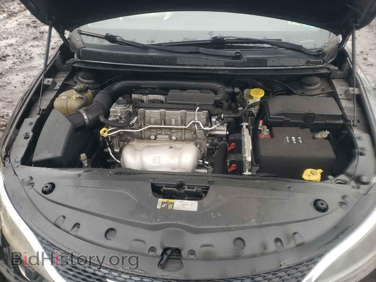 2016 CHRYSLER 200 - VIN: 1C3CCCFB9GN190705 - Фото 11
