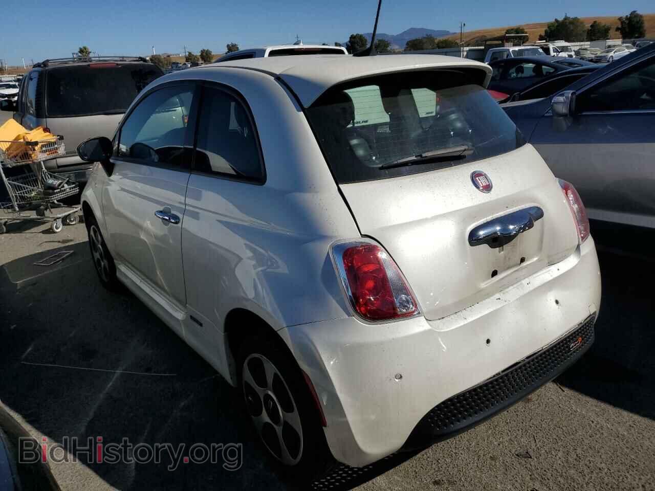 2017 FIAT 500 - VIN: 3C3CFFGE0HT550480 - Фото 2