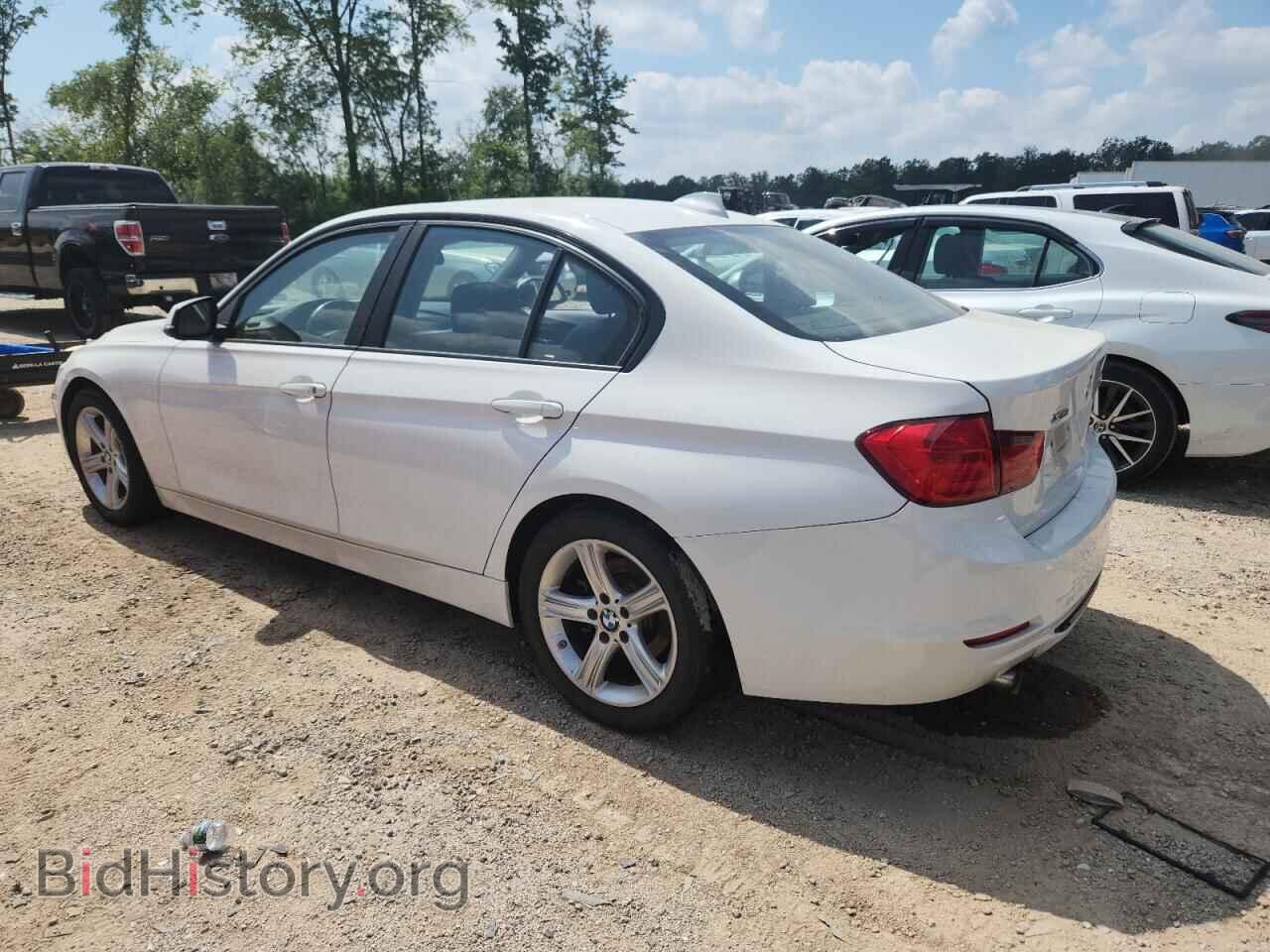 2014 BMW 3 SERIES - VIN: WBA3C3C51EPV90847 - Фото 2
