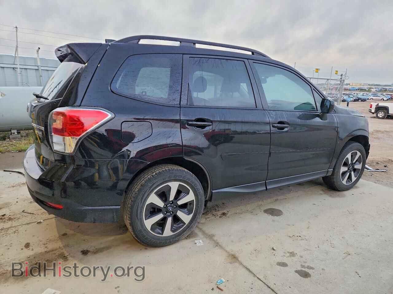 2018 SUBARU FORESTER - VIN: JF2SJAEC2JG586709 - Фото 3