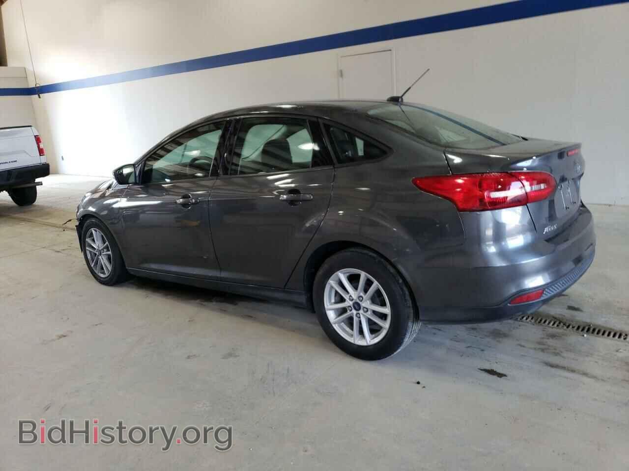 2017 FORD FOCUS - VIN: 1FADP3F2XHL346435 - Фото 2