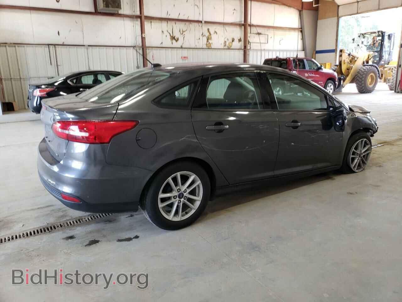 2017 FORD FOCUS - VIN: 1FADP3F2XHL346435 - Фото 3