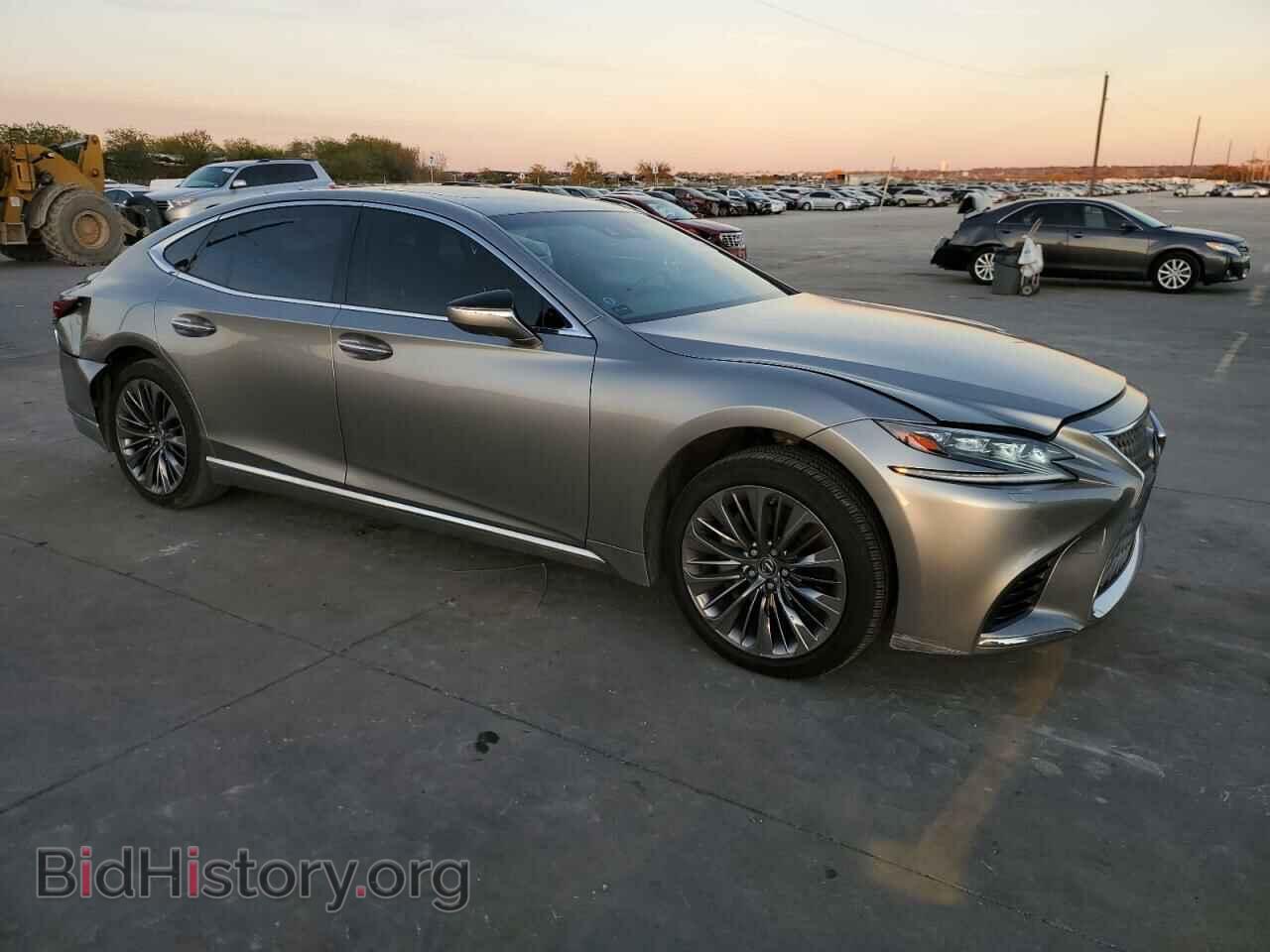 2018 LEXUS LS500 - VIN: JTHB51FF3J5005997 - Photo 4