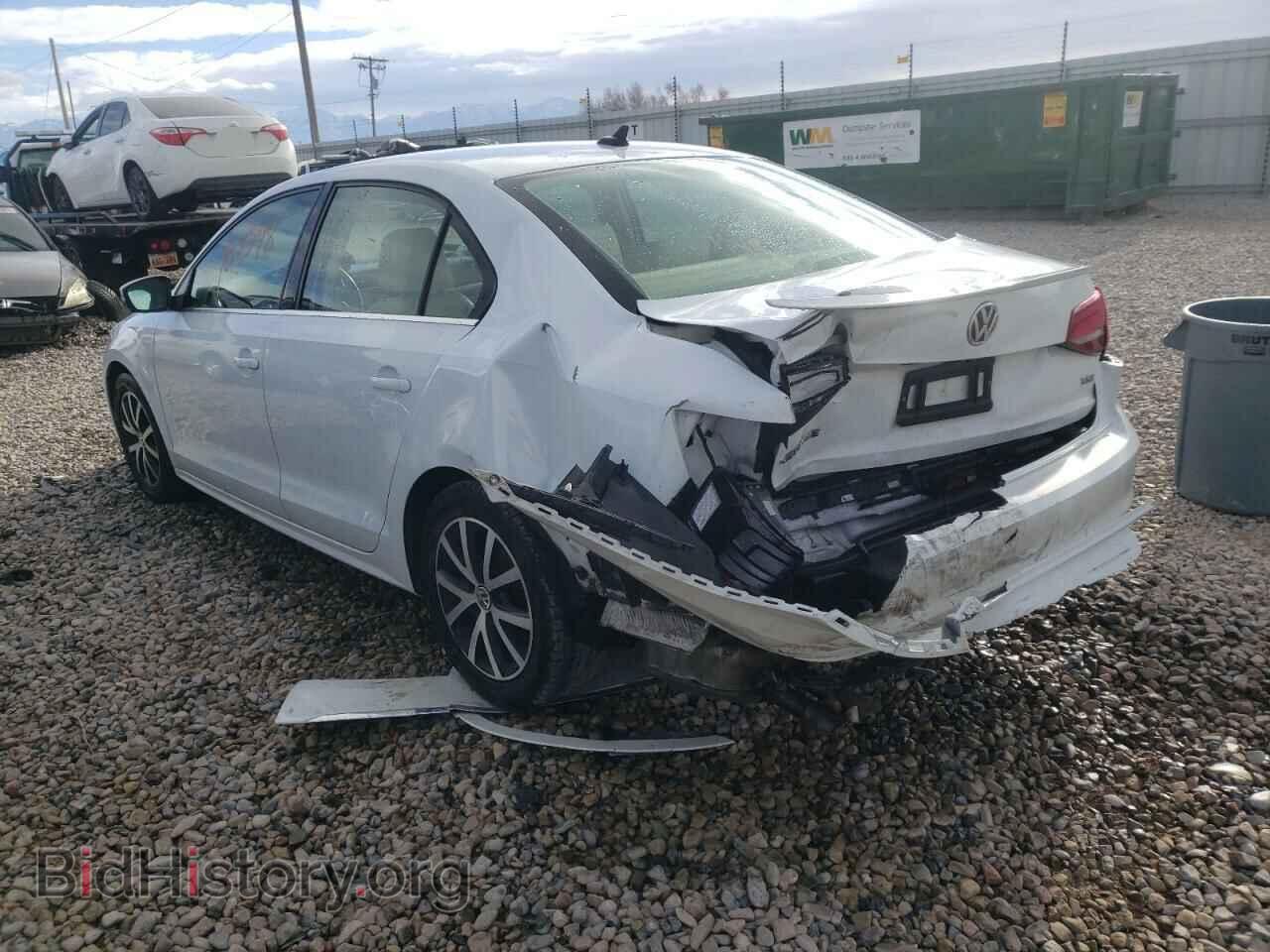 2017 VOLKSWAGEN JETTA - VIN: 3VWDB7AJ5HM385802 - Фото 3