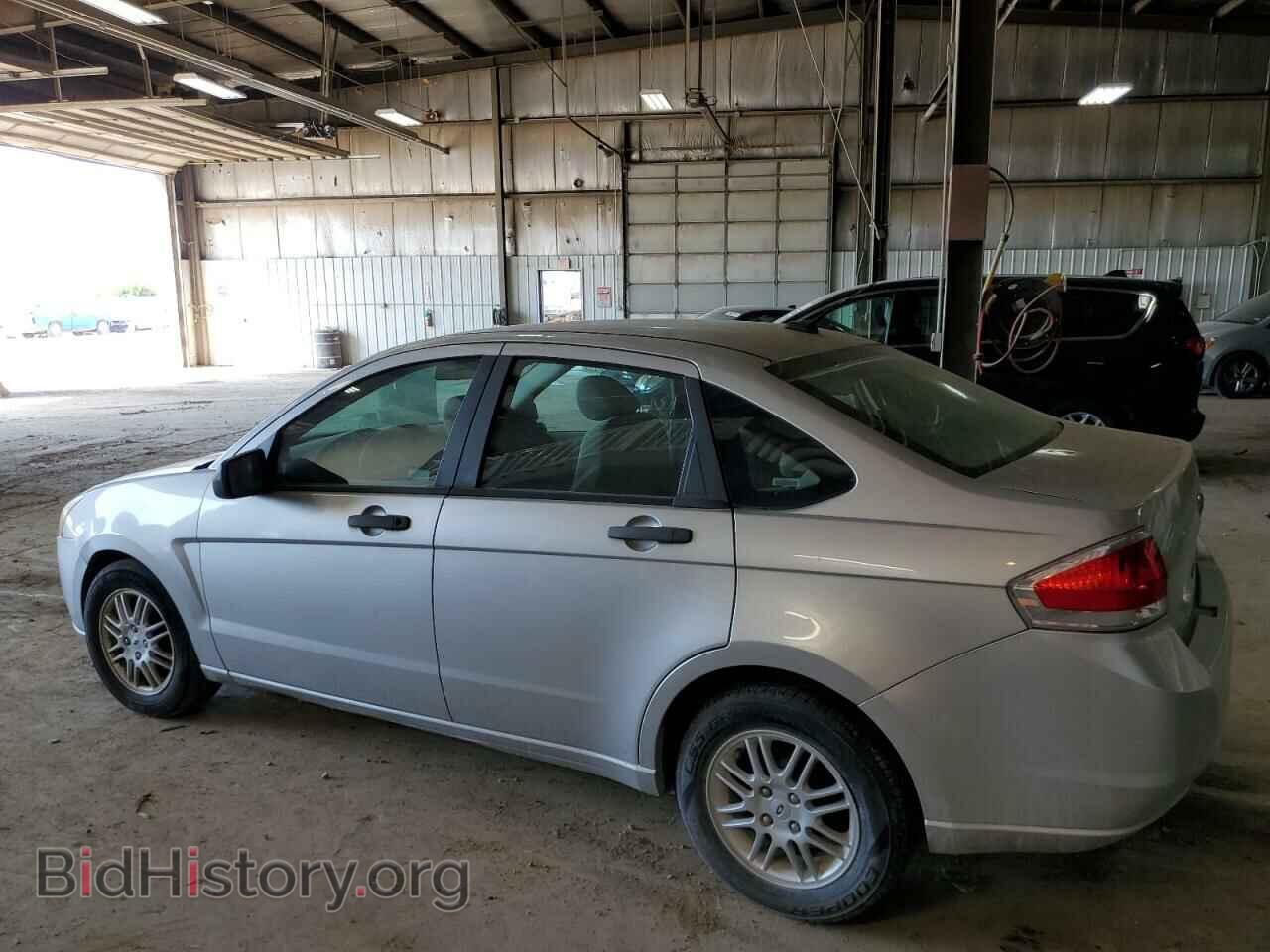 2010 FORD FOCUS - VIN: 1FAHP3FNXAW189117 - Фото 2