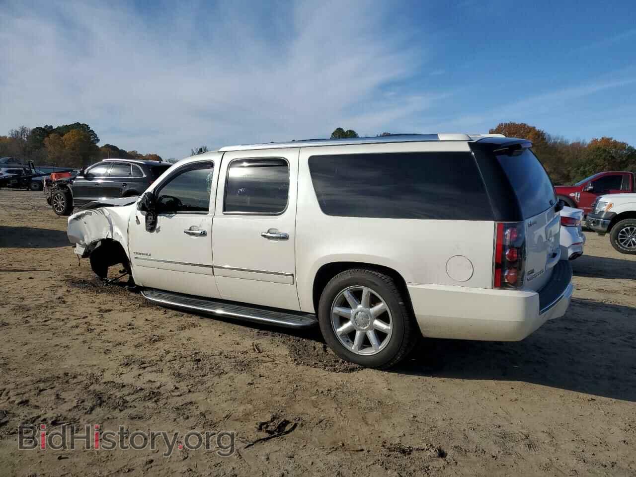 2011 GMC YUKON - VIN: 1GKS1MEF5BR262920 - Фото 2
