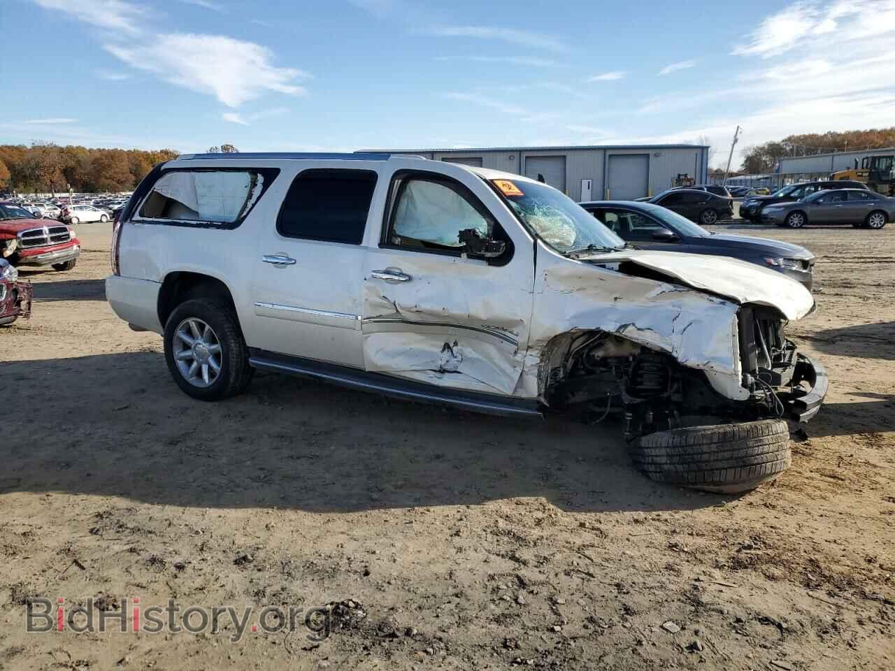 2011 GMC YUKON - VIN: 1GKS1MEF5BR262920 - Фото 4