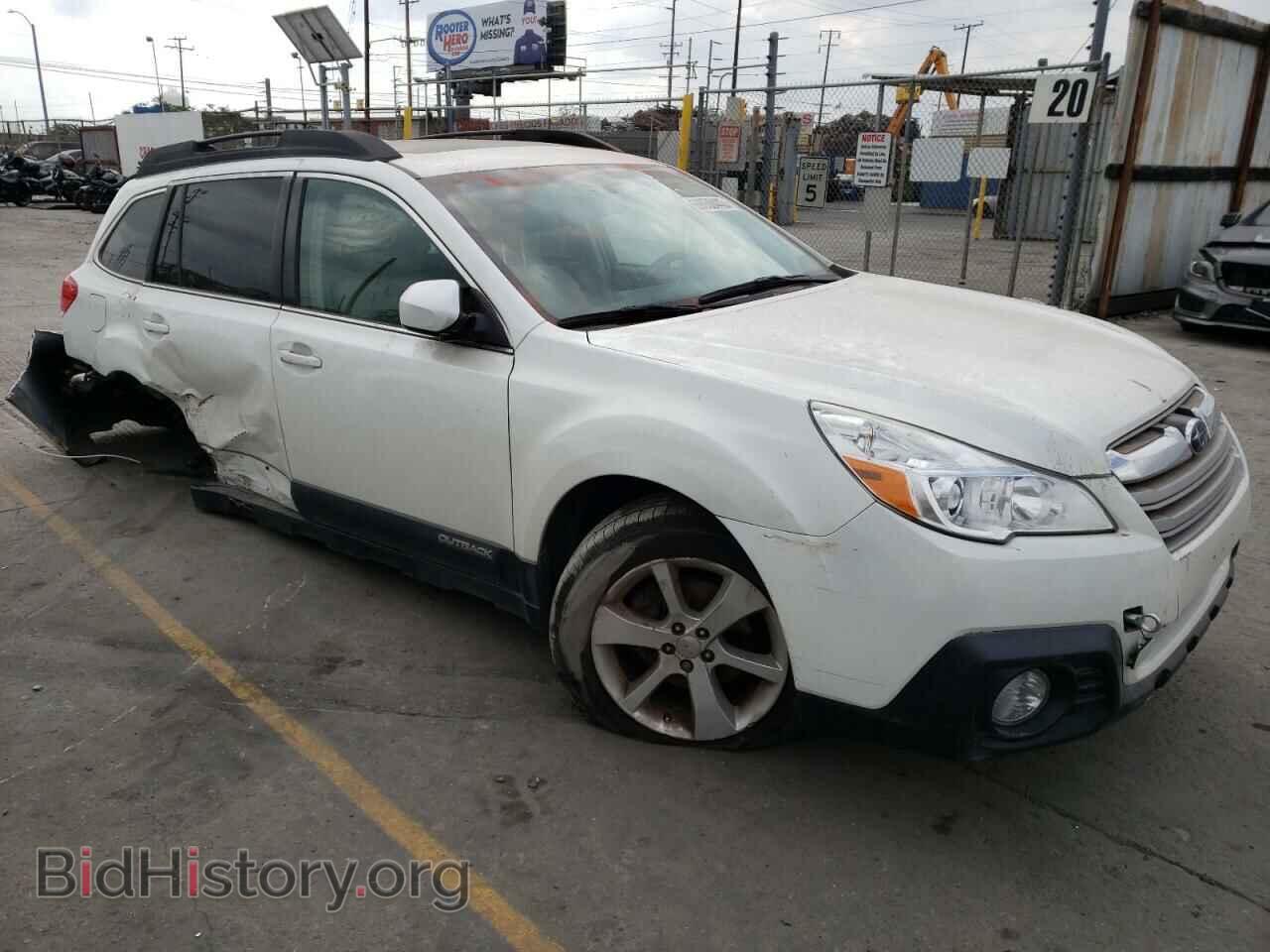 2014 SUBARU OUTBACK - VIN: 4S4BRCFC3E3327575 - Photo 4
