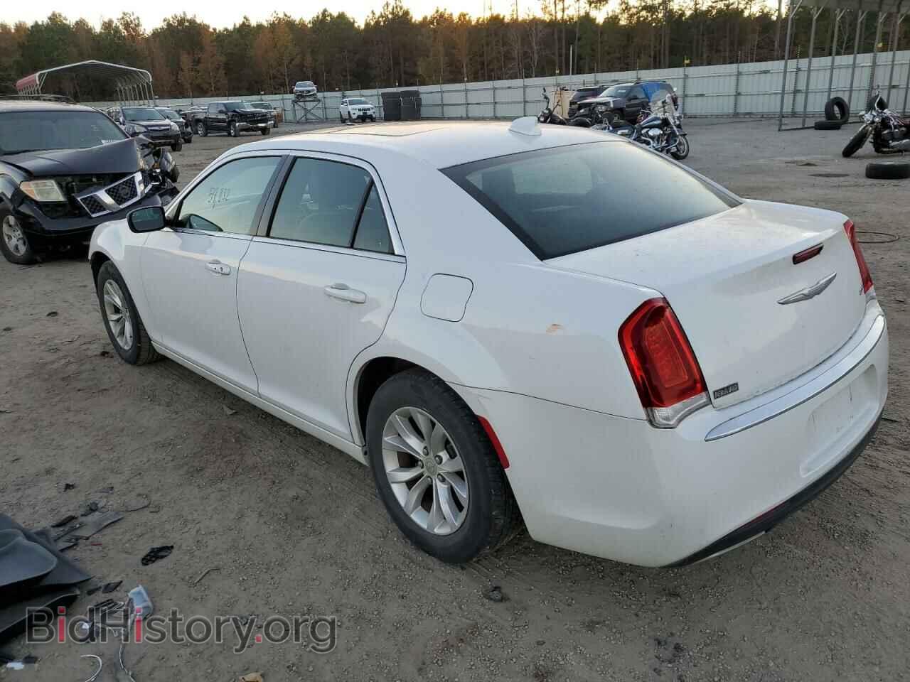 2015 CHRYSLER 300 - VIN: 2C3CCAAG5FH898867 - Фото 2
