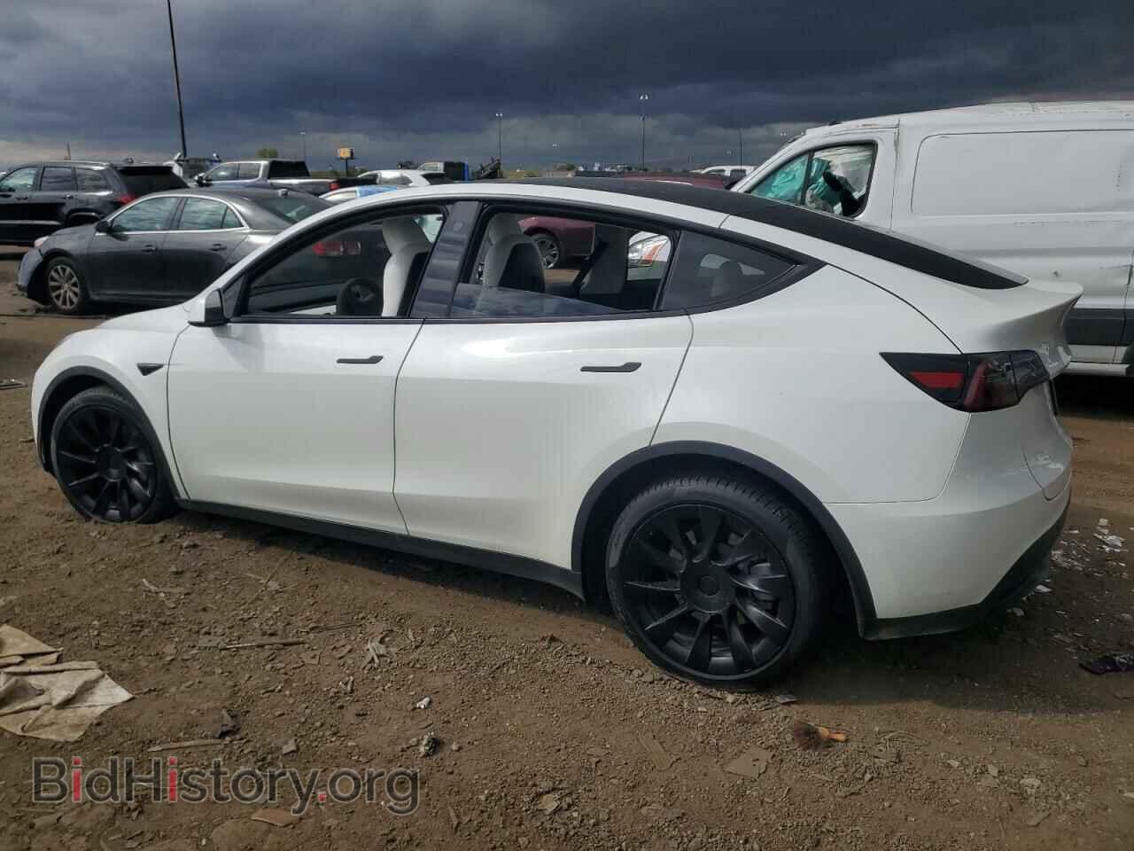 2021 TESLA MODEL Y - VIN: 5YJYGDEE8MF201310 - Photo 2
