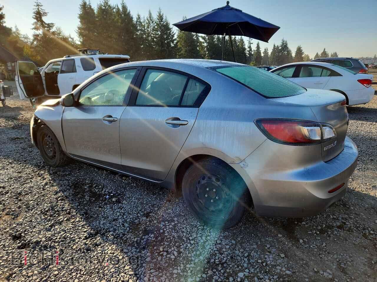 2013 MAZDA 3 - VIN: JM1BL1UP0D1753590 - Photo 2