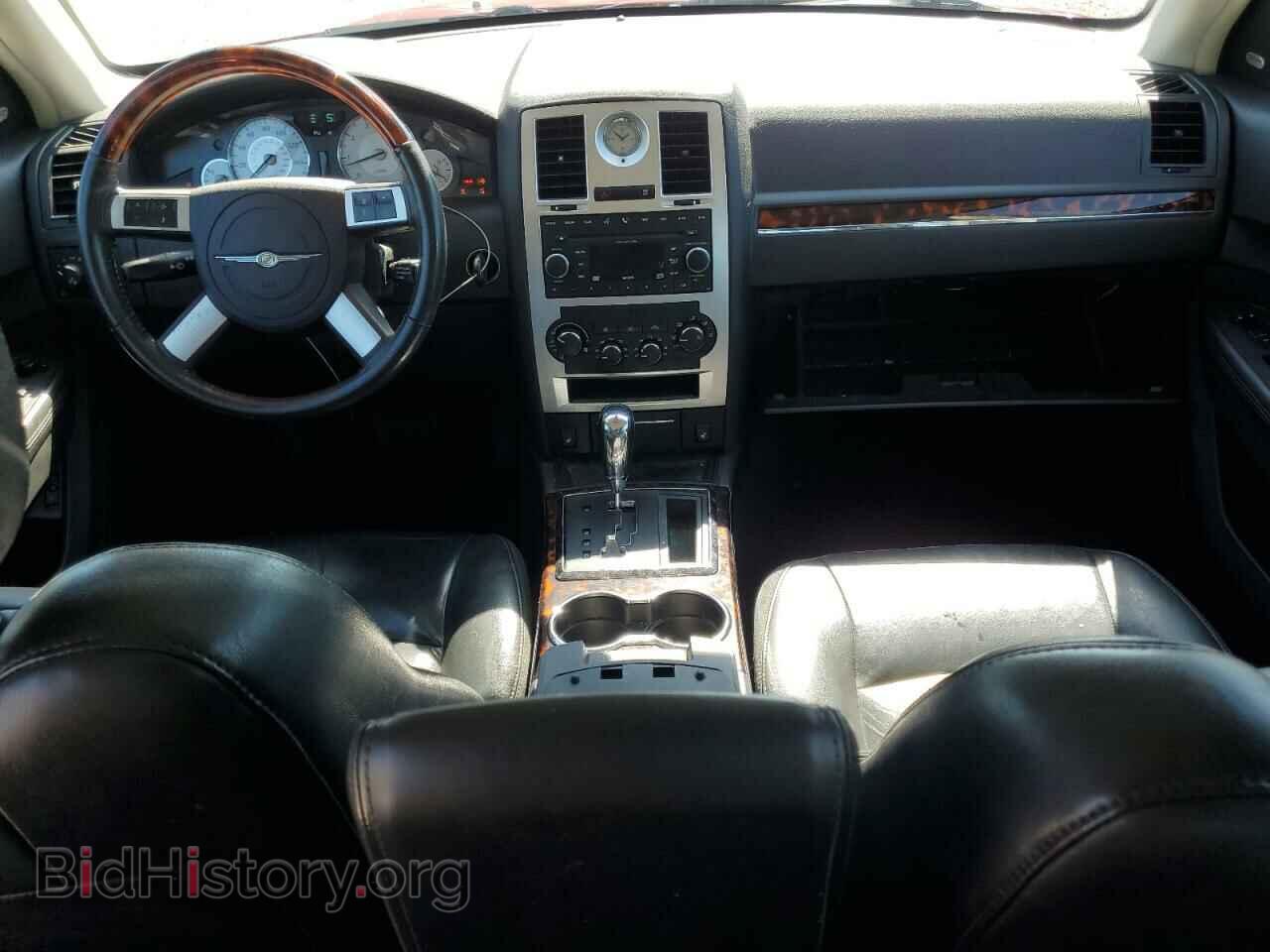 2008 CHRYSLER 300 - VIN: 2C3KA63H48H218609 - Фото 8