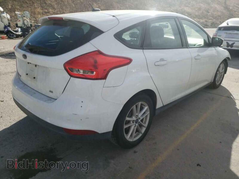 2016 Ford FOCUS (VIN 1FADP3K28GL270413) — photo 4 of 10