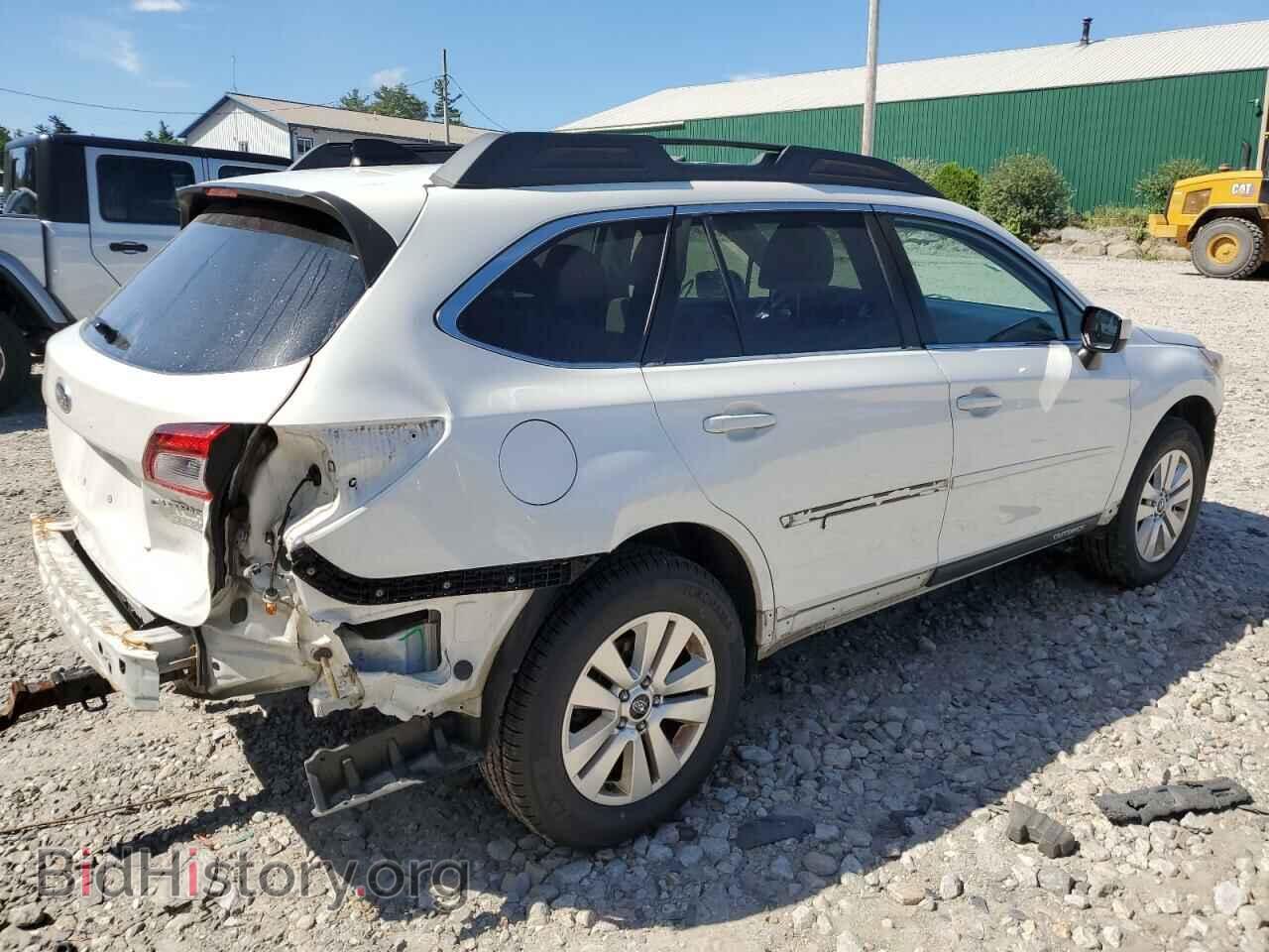 2017 SUBARU OUTBACK - VIN: 4S4BSADC1H3281809 - Фото 3