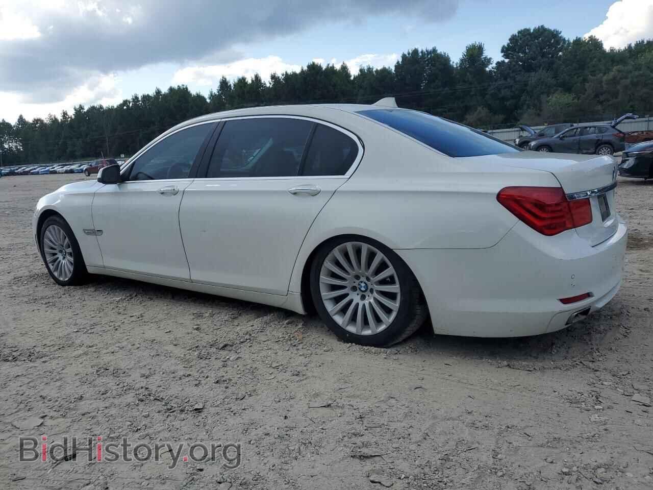 2012 BMW 7 SERIES - VIN: WBAKB8C55CC964800 - Фото 2