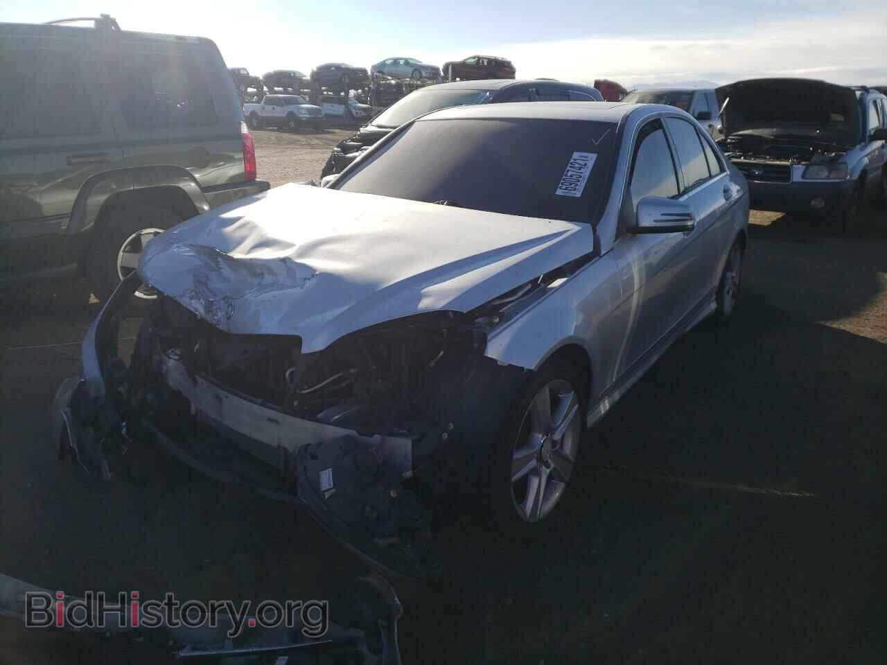 2011 MERCEDES-BENZ C-CLASS - VIN: WDDGF8BB7BF644854 - Фото 2