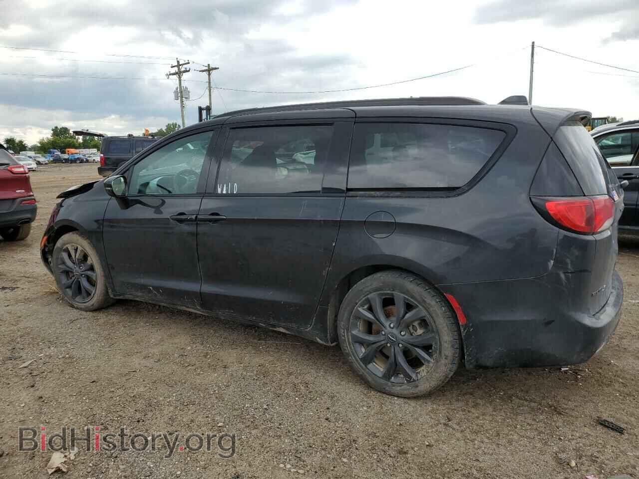 2018 CHRYSLER PACIFICA - VIN: 2C4RC1GG1JR165103 - Photo 2