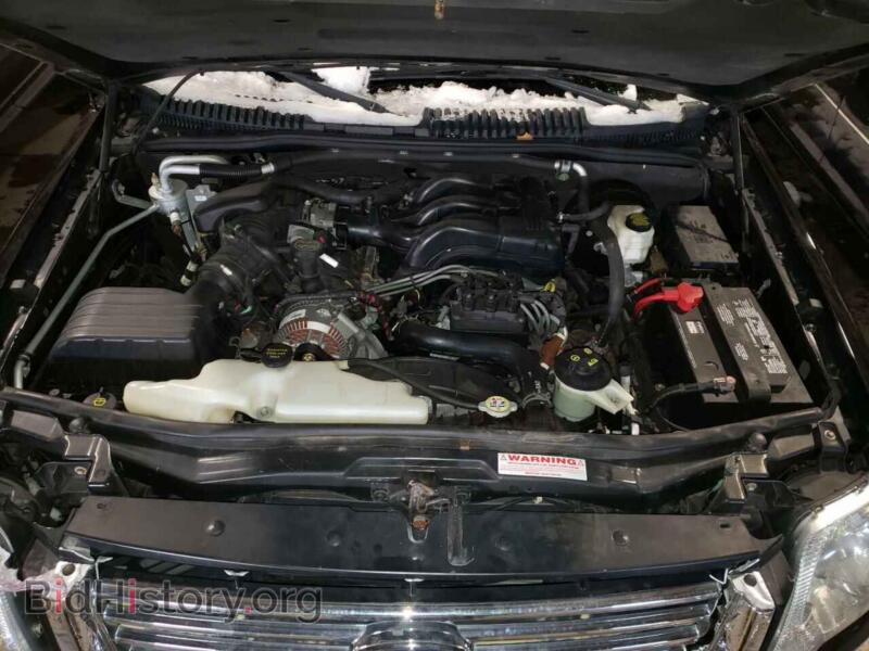 2006 Ford EXPLORER (VIN 1FMEU73E86UB64412) — photo 7 of 10