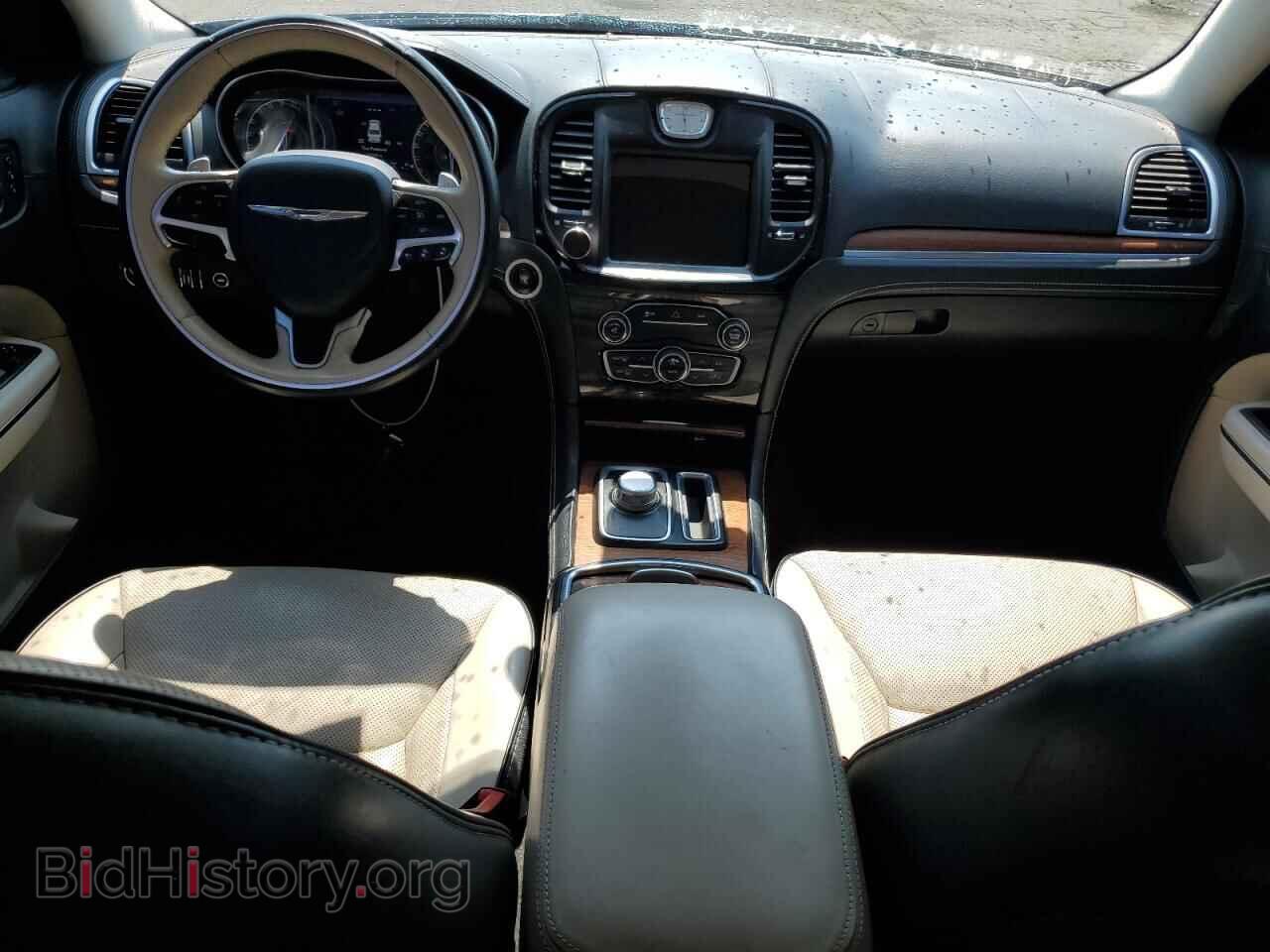 2016 CHRYSLER 300 - VIN: 2C3CCASG2GH288196 - Фото 8